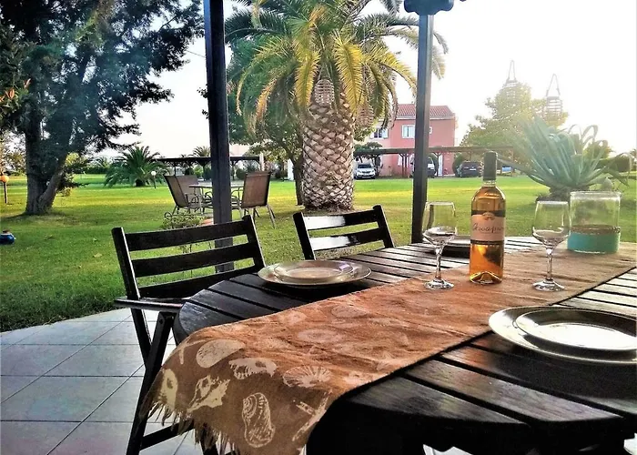Sunny Villa Sea View By Rentalspro Services